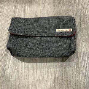 Air Canada business class pouch